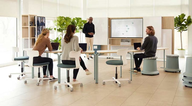 Flexible, Creative Designs Emphasized for New-Age Office Furniture