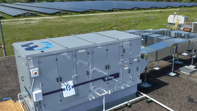 Desiccant-based storage system nearly halves cooling bills in trials