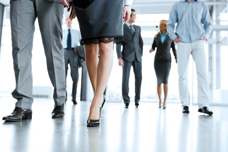 More Employees Accept Return-to-Office Policies, but Expect Improved Workplace Experience