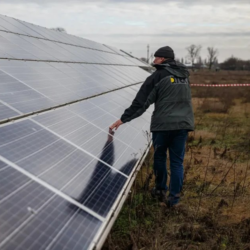 Solar power plants: from panels to the grid