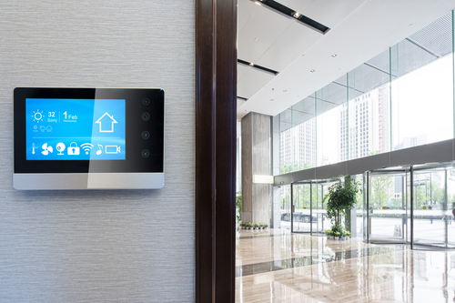 How Smart Thermostats in Hotels Can Save Energy—for Everyone